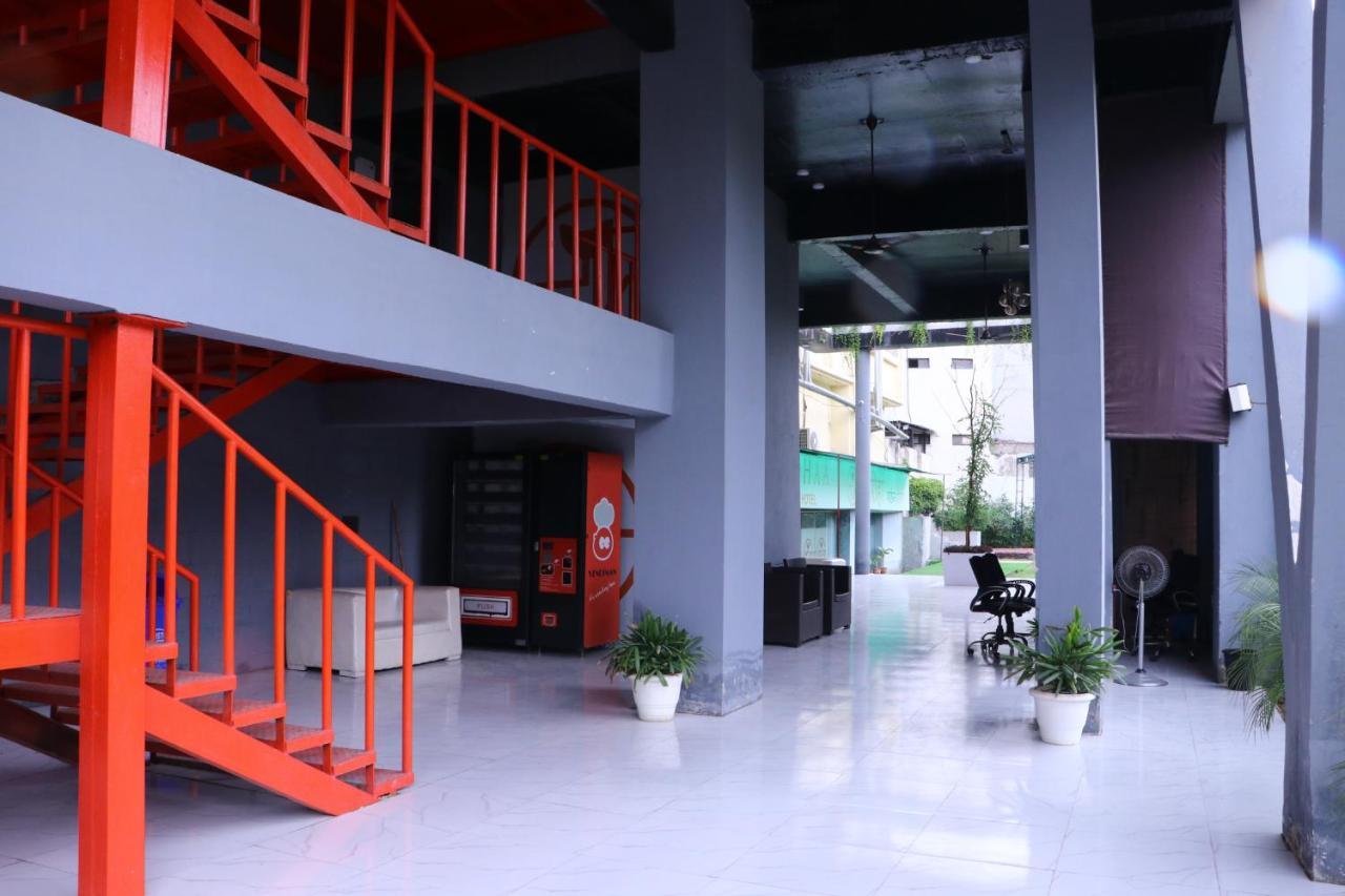 Virohaa Garden Hotel Ghaziabad Exterior foto
